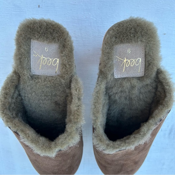 Beek Shearling Lined Suede Clogs - Picture 6 of 8